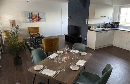 Oude Wetering Apartment | Appartement met Uitzicht Over Meer en Jachthaven