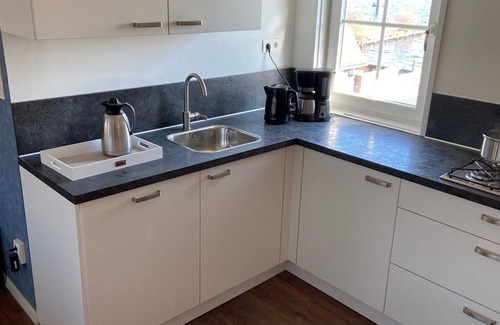 Oude Wetering Apartment | Appartement met Uitzicht Over Meer en Jachthaven
