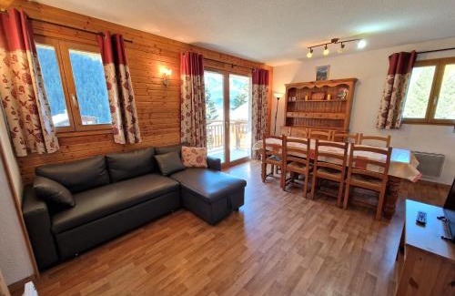Valfrejus Apartment | Appartement Modane 4 pièces, idéal ski, 6-8 pers, 65m², proche télécabine et commerces - FR-1-265-66