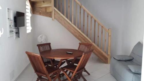 Gros Cap Apartment | Appartement moderne à Petit-Canal avec piscine