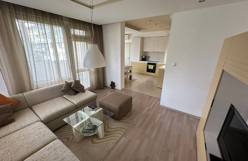 Vitosha District Apartment | Appartement Moderne, Calme et Chaleureux! Parking Privé Souterrain!