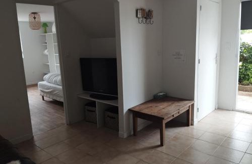 Saint-Sulpice Apartment | Appartement Saint Sulpice la Pointe