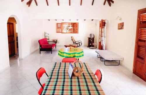 Le Bourg Apartment | Appartement spacieux à Morne-à-l'Eau de 90 m² avec jardin privé