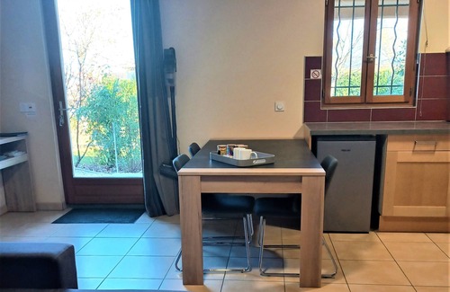 Ribiers Apartment | Appartement sur Jardin Entre Sisteron et Gorges de la Méouge: Hauts de Toscane 2
