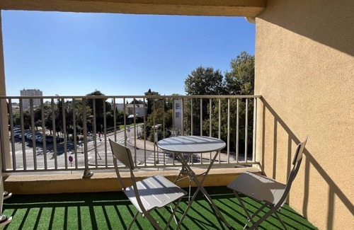 Le Pontet Apartment | Appartement T2 au Calme Près D'avignon, 1 Chambre, Terrasse, Parking Gratuit