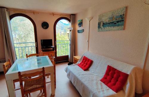 Luz-Saint-Sauveur Apartment | Appartement T2 CABINE Résidence Eugénie