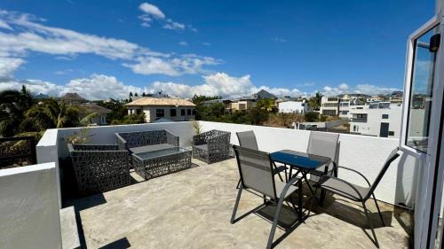 Albion Apartment | Appartement T2 La Colombe vue mer et montagne