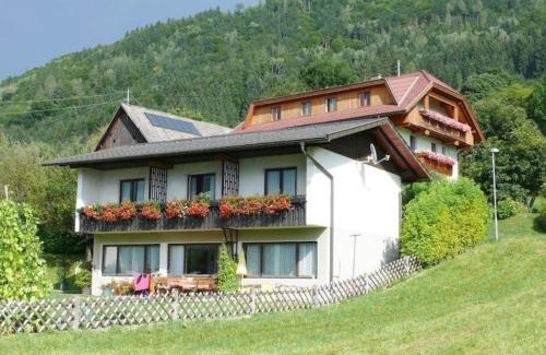 Ossiach Apartment | Appartements Caroline