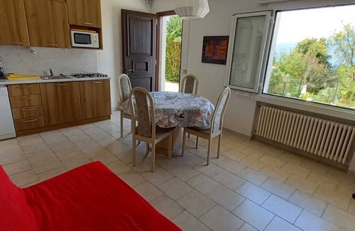 Porto Valtravaglia Apartment | Appartment Erdgeschoss mit Aussicht auf dem See