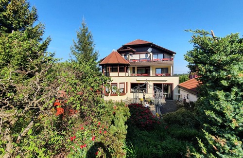 Rotensol Apartment | Appartment Landhotel Schönblick mit Zwei Balkonen 01