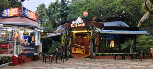 Elappara House | Apple elite haven