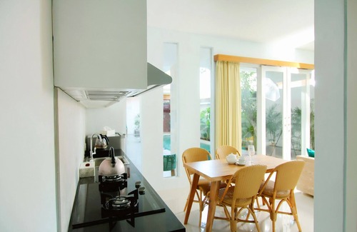 Kerobokan Hotel | Apple Suite Apartment