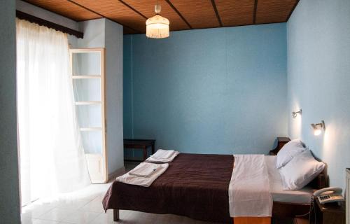 Apraos House | Apraos Bay Hotel In Kalamaki Beach, 100m from the lovely sandy beach