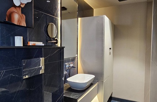 Chandkheda Hotel | Apricot Motera