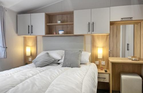 Fenny Bentley House | Apricus Lodge