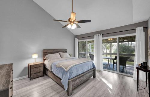 April Sound House | April Point Dr. N