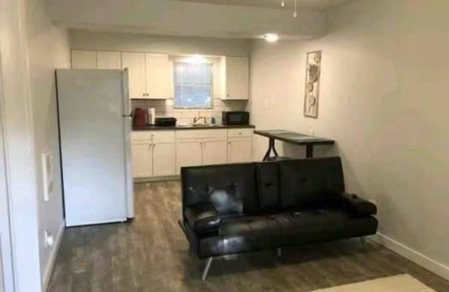 Northwest Corpus Christi Apartment | Apt #2/10 from Refineries