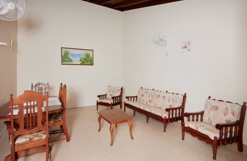 Goodland Apartment | Apt 4, 2 Bedroom, Cotton Bay, Surfer's Bay, Miami & Silver Sands, Cafe Luna