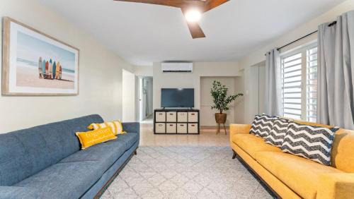 Rincon House | Apt 413- Walk to the beach, plaza and restaurants