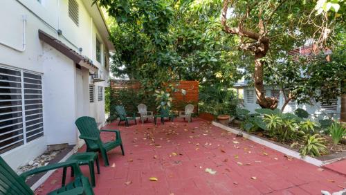 Rincon House | Apt 413- Walk to the beach, plaza and restaurants