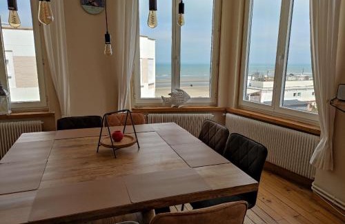Bray-Dunes Apartment | Apt 6 pers. Duplex vue mer avec charme de l'ancien