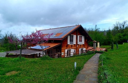 Madonna Dei Fornelli Apartment | Apt w2 in woodhouse first level