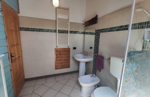 Madonna Dei Fornelli Apartment | Apt w2 in woodhouse first level