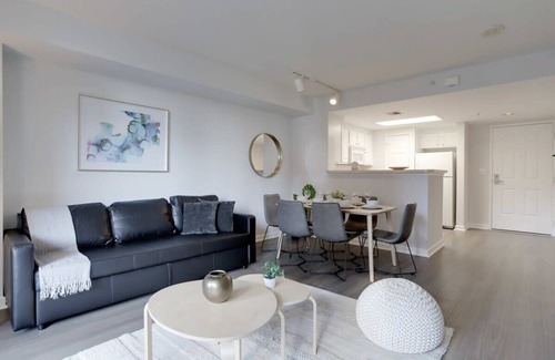 Ballston Apartment | Apt Just Steps from Ballston Subway Station