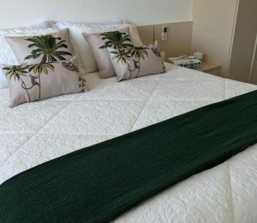 Acores Apartment | Apt Pé na Areia Floripa - Praia dos Açores - Churrasqueira na Varanda e Piscina