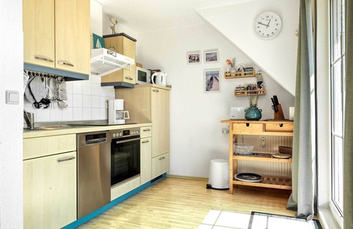 Insel Poel Apartment | Apt. Sommerwiese - Cozy upper floor apartment in Weitendorf.