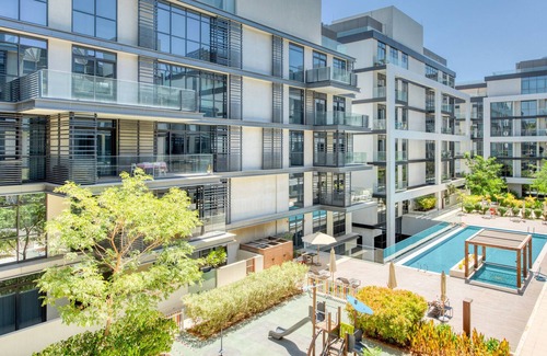 Al Wasl Apartment | Apt w/ Dubai Luxury Experience Nxt to Burj Khalifa