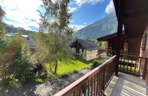 Les Bossons Apartment | Apt with nice view near the center of Chamonix