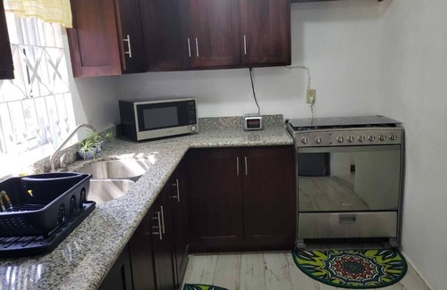 Saint Andrew Apartment | Apt with View of Kgn