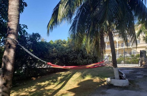 Saint Andrew Apartment | Apt with View of Kgn