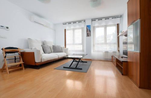 Abena Apartment | Apto Anayet l Wifi l Céntrico l Parking