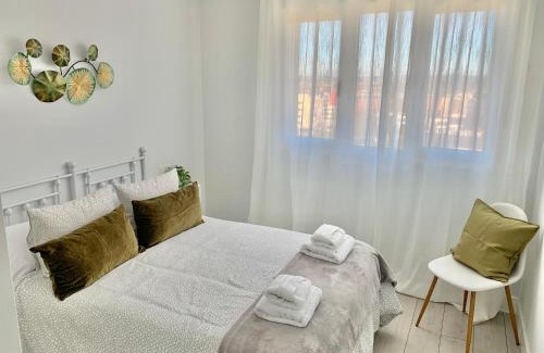 La Corredoria y Ventanielles Apartment | Apto HUCA. Parking/WIFI incluido