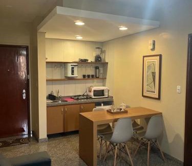 Central Sector Apartment | Apto setor central 808