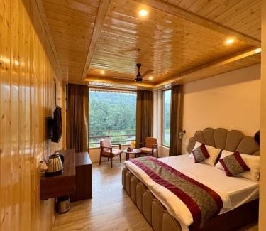 Manali Hotel | Apurwa Grand Resort