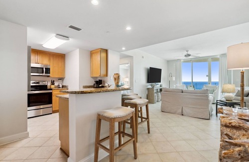 Panama City Beach Condo | Aqua 802 Oceanfront/Hi+Clean Standard/Wifi/Beach Chairs