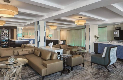 Narragansett Pier Hotel | Aqua Blue Hotel