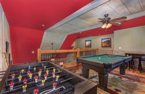Gatlinburg Ski Chalet | Aqua Paradise by Eden Crest