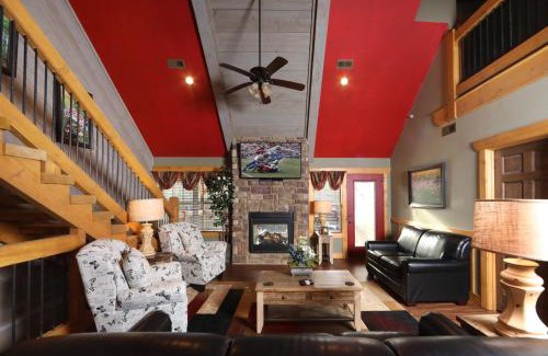 Gatlinburg Ski Chalet | Aqua Paradise by Eden Crest