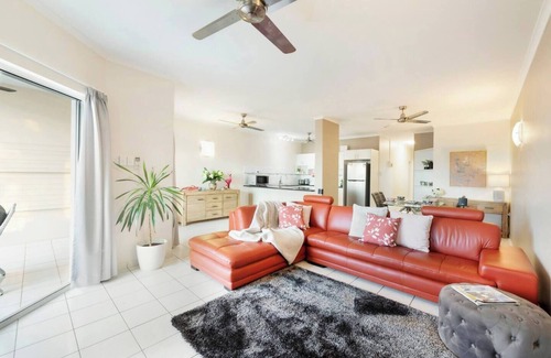 Nightcliff Apartment | Arafura Abode Oceanfront Stay with Stunning Views