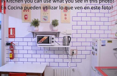 El Ensanche Zona Nuova Hostel | ArArAt Hostel