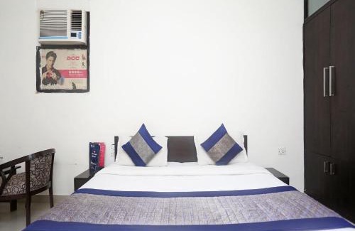 D6 Bed & Breakfast | Aravali Residency B&B