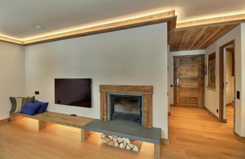 Arc-1950 Apartment | ARC 1950 - Appartement 8 personnes Duplex Cheminée - ski aux pieds - Sauna, Hammam, Jacuzzi, Piscine