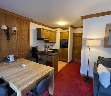 Arc-1950 Apartment | Arc 1950 - Appt 2CH - 6 pers - Rés 5* luxe - Piscine, sauna, hamman, jacuzzi - Classé 5 cristaux Paradiski