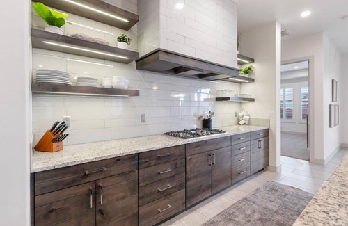 Santa Clara House | Arcadia 25 | Across From Resort Pool * 3 Master Suites * Balcony Views * Luxury