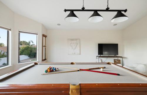 Arabian Views House | Arch Views Beautifully designed home with swimming pool table and more