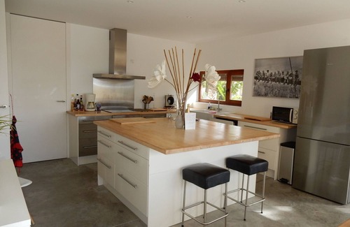 Busot Villa | Architect villa with magnificent views, underfloor heating & heated pool